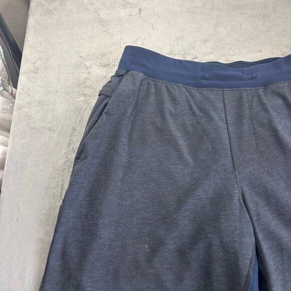 Lululemon Men's Pace Breaker Linerless Short 9" size M Navy - Picture 5 of 12
